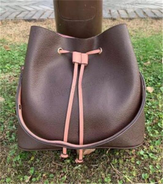 2021 shoulder bags leather handbags wallets for men women bag designerd totes messenger bags cross body a015
2021 shoulder bags leather handbags wallets for men women bag designerd totes messenger bags cross body a015
