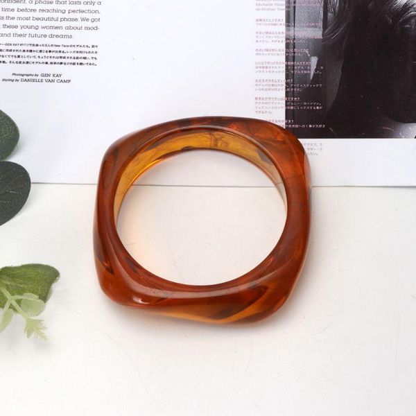 tennis tortoiseshell acrylic bracelet resin brown leopard mottled bangle women jewelry, Golden;silver
tennis tortoiseshell acrylic bracelet resin brown leopard mottled bangle women jewelry, Golden;silver