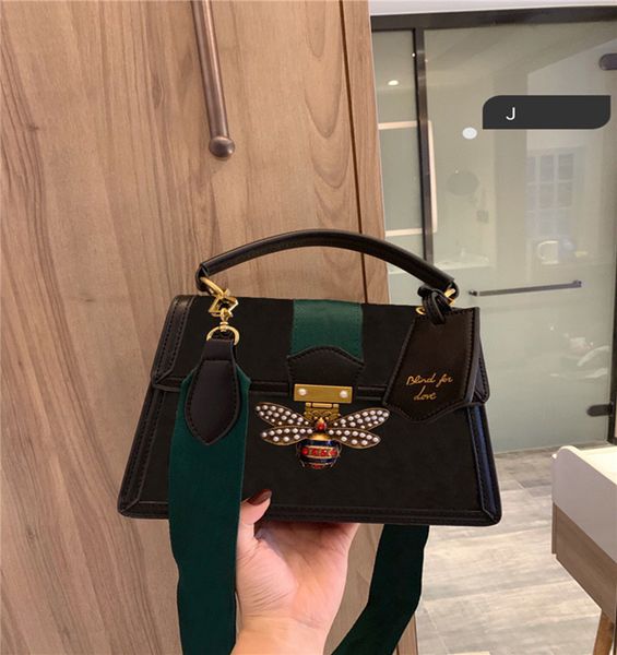новые приходят мода женщины сумочку плеча сумку crossbody сумки самый лучший продавая горячий стиль
новые приходят мода женщины сумочку плеча сумку crossbody сумки самый лучший продавая горячий стиль