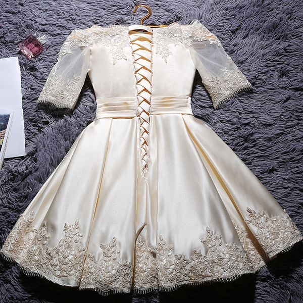 Robe De Soiree 2021 Boat Neck short A Line Banquet reflective dress Bridesmaid dress Lace Elegant Formal champange prom dress
Robe De Soiree 2021 Boat Neck short A Line Banquet reflective dress Bridesmaid dress Lace Elegant Formal champange prom dress