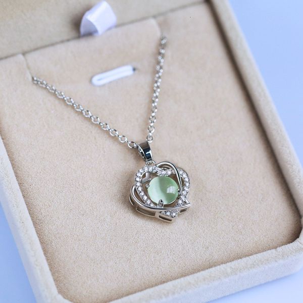 colors new moonstone heart pendant 5 class zircon fashion crystal necklace for girls women party jewelry, Silver
colors new moonstone heart pendant 5 class zircon fashion crystal necklace for girls women party jewelry, Silver