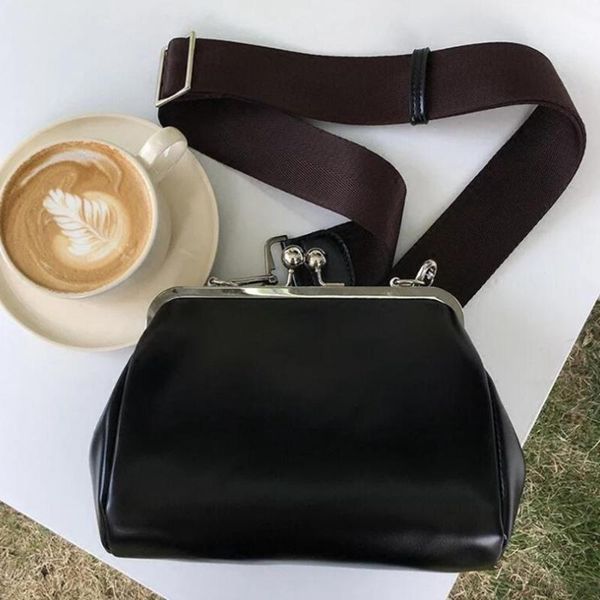 cross body luxury clip women's crossbody bags pu leather designer wide strap shoulder bag large shell messenger ladies fashion purses
cross body luxury clip women's crossbody bags pu leather designer wide strap shoulder bag large shell messenger ladies fashion purses