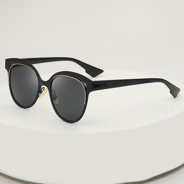 sunglasses personality lady metal womens vintage sun glasses for men goggles, White;black
sunglasses personality lady metal womens vintage sun glasses for men goggles, White;black