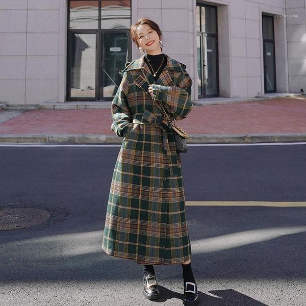 autumn winter 2020 female jacket plaid woolen coat mid-length british style oversized loose casual thickened warm women coat a831, Black
autumn winter 2020 female jacket plaid woolen coat mid-length british style oversized loose casual thickened warm women coat a831, Black