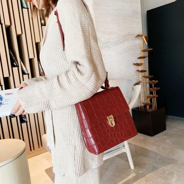 mini stone pattern pu leather crossbody bags for women solid color simple totes lady shoulder messenger handbags
mini stone pattern pu leather crossbody bags for women solid color simple totes lady shoulder messenger handbags