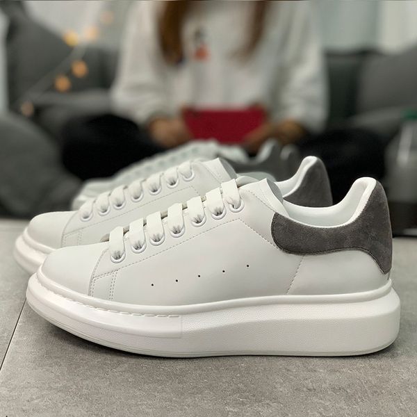 new platform mens women black velet bule dark grey sneaker white genuine leather trainers comfort pretty girl sport casual shoes
new platform mens women black velet bule dark grey sneaker white genuine leather trainers comfort pretty girl sport casual shoes