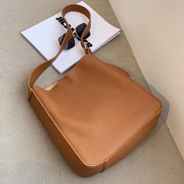 casual small soft pu leather shoulder bags for women 2020 winter shoulder handbags female travel bags ladies hand bag
casual small soft pu leather shoulder bags for women 2020 winter shoulder handbags female travel bags ladies hand bag