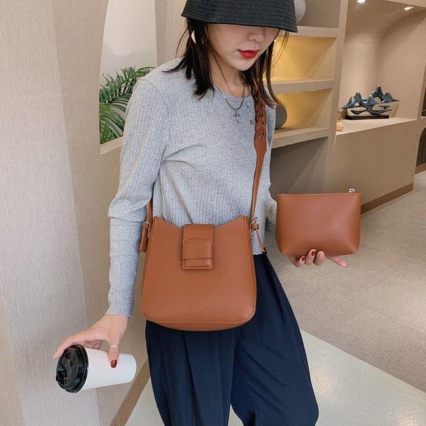 элегантный плеча мешок женщин кожа pu сон-мать crossbody сумка с woven плечевой ремень ремень ежедневно shopper сумки
элегантный плеча мешок женщин кожа pu сон-мать crossbody сумка с woven плечевой ремень ремень ежедневно shopper сумки