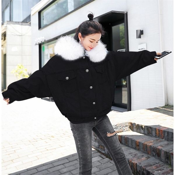 women's denim jacket with fur winter jeans hooded velvet coat female faux fur collar 2019 padded warm jackets bomber windbreake y200101, Black;brown
women's denim jacket with fur winter jeans hooded velvet coat female faux fur collar 2019 padded warm jackets bomber windbreake y200101, Black;brown
