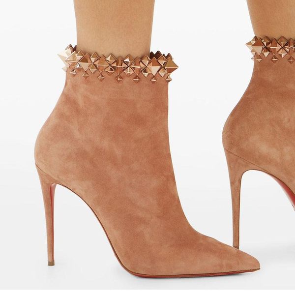 winter short shoes lady red bottom ankle boot suede boot firmamma studded-cuff suede boots luxury designer factory wholesale high quality, Black
winter short shoes lady red bottom ankle boot suede boot firmamma studded-cuff suede boots luxury designer factory wholesale high quality, Black