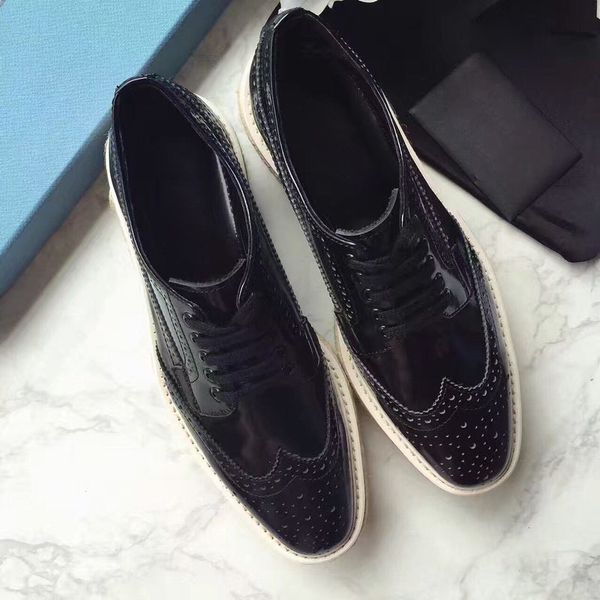small pepper block square head thick sole muffin shoes with plush british style leather carved women's single shoes, Black
small pepper block square head thick sole muffin shoes with plush british style leather carved women's single shoes, Black
