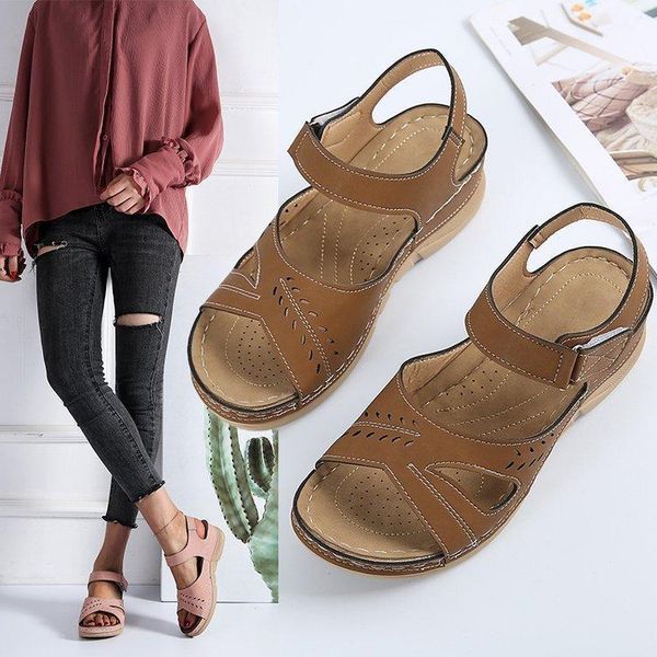 independent station 2020 new cross border muffin heel large size sandals cross slope heel button sandals woman1, Black
independent station 2020 new cross border muffin heel large size sandals cross slope heel button sandals woman1, Black