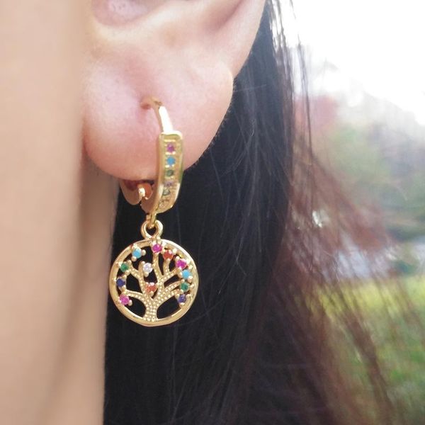 gold tree of life pave hoop earrings small rainbow charm earrings woman jewelry pendientes aros oro 2020 ear piercing cz hoops, Golden;silver
gold tree of life pave hoop earrings small rainbow charm earrings woman jewelry pendientes aros oro 2020 ear piercing cz hoops, Golden;silver