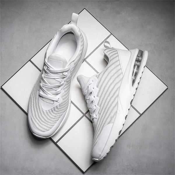 air cushion men's running shoes lightweight sneakers for men breathable mesh sports man shoes outdoor walking jogging trainers
air cushion men's running shoes lightweight sneakers for men breathable mesh sports man shoes outdoor walking jogging trainers