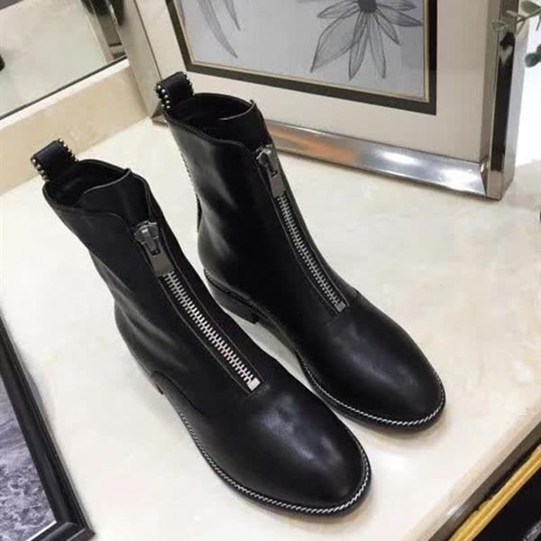 boots women flat ankle autumn winter female shoes rivet decor zipper genuine leather casual comfortable, Black
boots women flat ankle autumn winter female shoes rivet decor zipper genuine leather casual comfortable, Black