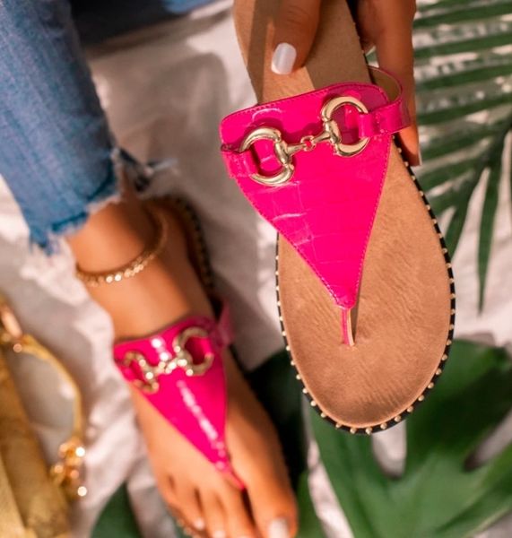 rwwn lala ikai women summer rivet casual fashion slippers non-slip outdoor low female beach heel rhinestones slipper plus size a30508-4, Black
rwwn lala ikai women summer rivet casual fashion slippers non-slip outdoor low female beach heel rhinestones slipper plus size a30508-4, Black