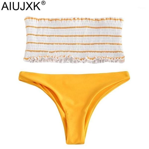aiujxk new arrival 2019 striped smocked fold bandeau biquini women lingerie beach style bra and panty 2 piece swimsuit1, Red;black
aiujxk new arrival 2019 striped smocked fold bandeau biquini women lingerie beach style bra and panty 2 piece swimsuit1, Red;black