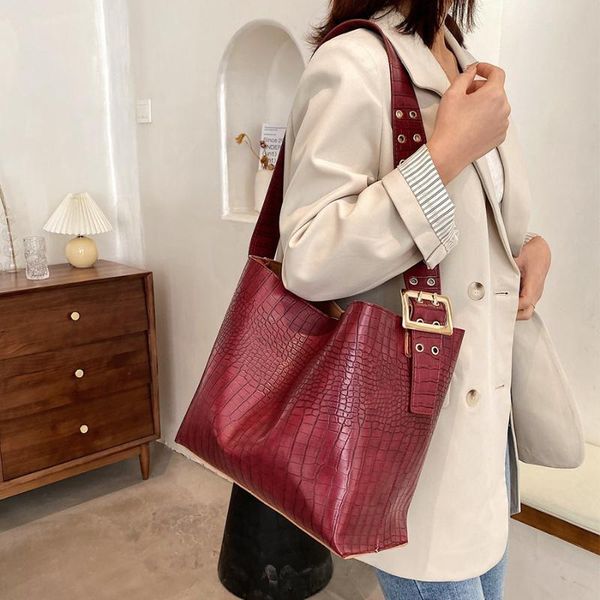 shoulder bags vintage bucket for women designer wide strap bag crocodile pattern pu leather women's handbag crossbody purses
shoulder bags vintage bucket for women designer wide strap bag crocodile pattern pu leather women's handbag crossbody purses