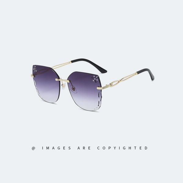 New Style Sunglasses Women's European and American Personality Ocean Film Sunglasses with Irregular Shape and Frameless Glasses, White;black
New Style Sunglasses Women's European and American Personality Ocean Film Sunglasses with Irregular Shape and Frameless Glasses, White;black