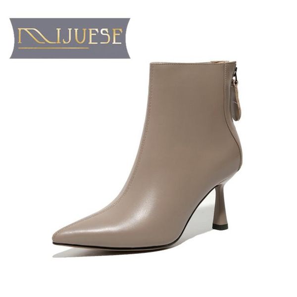 mljuese 2021 women ankle boots cow leather winter short plush pointed toe zipper high heels female boots size 40, Black
mljuese 2021 women ankle boots cow leather winter short plush pointed toe zipper high heels female boots size 40, Black