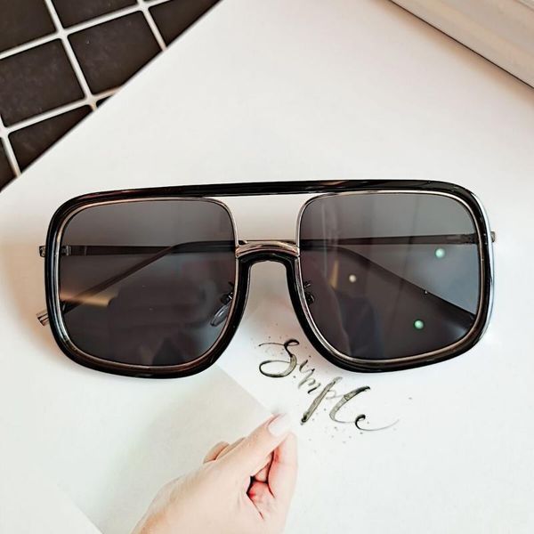 sunglasses big frame for both men and women fashion, White;black 
sunglasses big frame for both men and women fashion, White;black