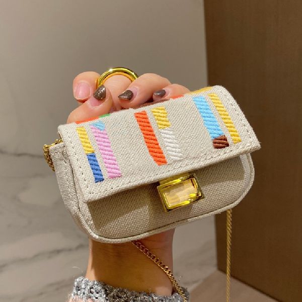 2021 design brand new super classic fashion shoulder bag chain messenger wallet hardware buckle portable ing, Black
2021 design brand new super classic fashion shoulder bag chain messenger wallet hardware buckle portable ing, Black