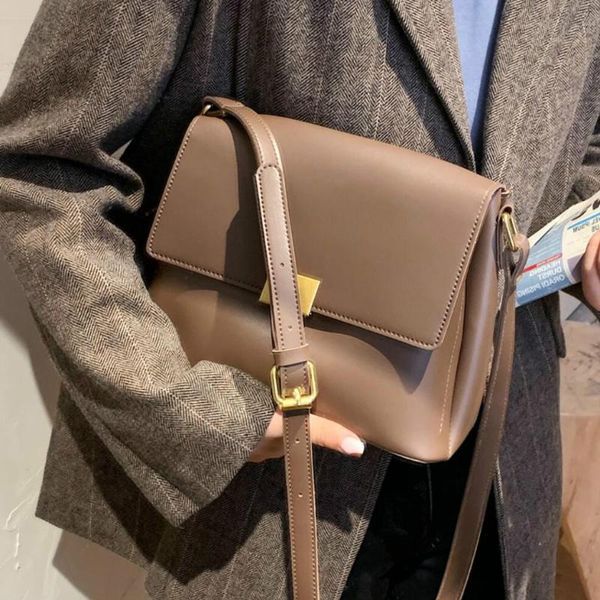 cross body solid color large tote bag 2021 fashion quality pu leather women's designer high capacity shoulder messenger
cross body solid color large tote bag 2021 fashion quality pu leather women's designer high capacity shoulder messenger