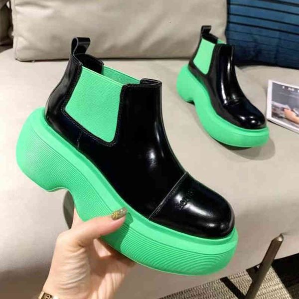 soft designer shoes cowhide platform sneakers loafers rubber black shiny leather chunky round head sneaker thick bottom shoe size35-40
soft designer shoes cowhide platform sneakers loafers rubber black shiny leather chunky round head sneaker thick bottom shoe size35-40