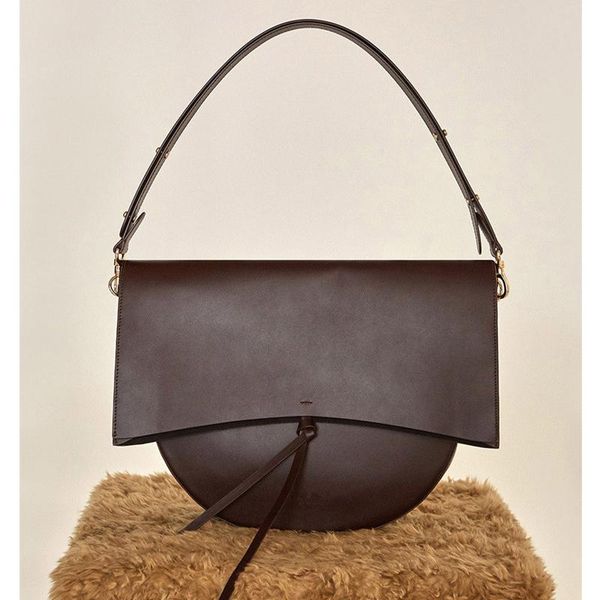 fashion vintage women large saddle shoulder bag female retro tassel crossbody bag autumn over shoulder handbag
fashion vintage women large saddle shoulder bag female retro tassel crossbody bag autumn over shoulder handbag