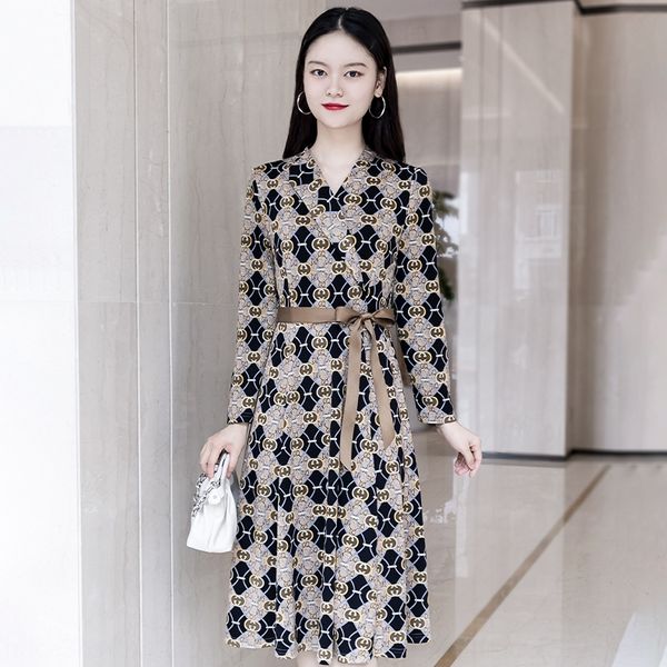 printed skirt dress 2020 autumn and winter new women's fashion broad lady base skirt long sleeve french dress q709c, Black;gray
printed skirt dress 2020 autumn and winter new women's fashion broad lady base skirt long sleeve french dress q709c, Black;gray