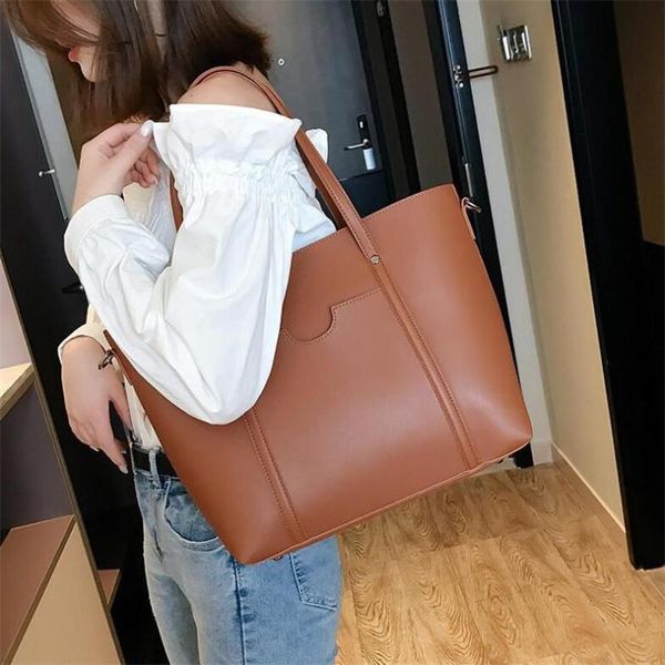 fashion big bag women 2021 women shoulder bag handbag pu female new large capacity handbag
fashion big bag women 2021 women shoulder bag handbag pu female new large capacity handbag
