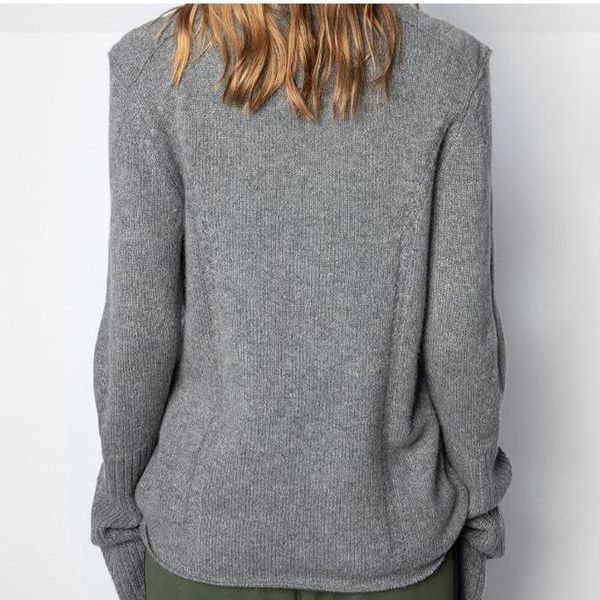 women's sweaters 2021 autumn and winter high-neck solid color long-sleeved bottoming warm women's pure cashmere knitted sweater, White;black
women's sweaters 2021 autumn and winter high-neck solid color long-sleeved bottoming warm women's pure cashmere knitted sweater, White;black