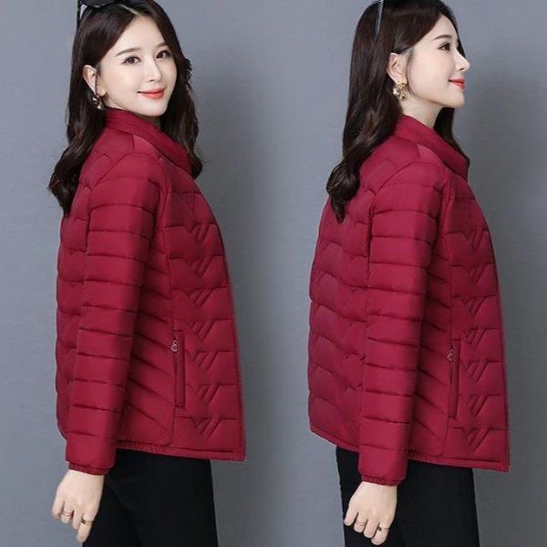 2020 new fashion mom short light down in winter slim little women's cotton padded jacket, Black
2020 new fashion mom short light down in winter slim little women's cotton padded jacket, Black