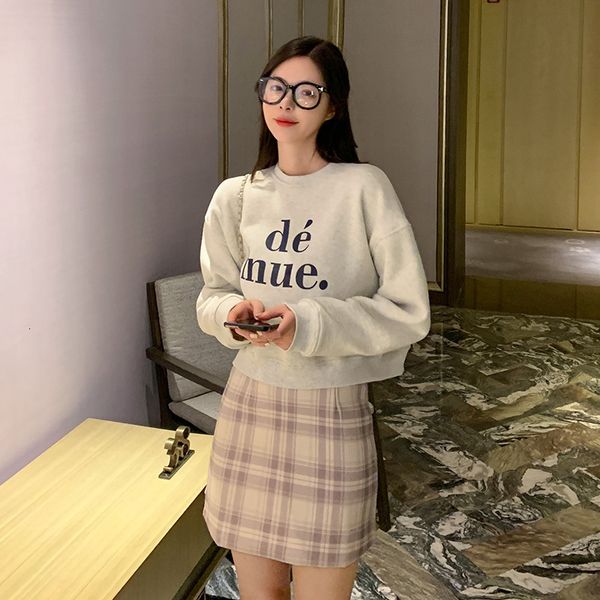 2020 spring new korean version of versatile letters high waist cover head show thin and loose casual short style sanitary clothes women
2020 spring new korean version of versatile letters high waist cover head show thin and loose casual short style sanitary clothes women