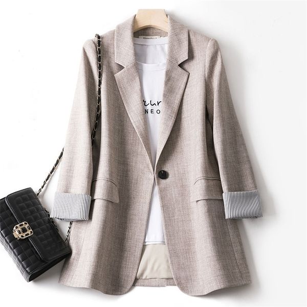 2020 autumn new women fashion solid ins blazer long sleeve notched single-button pocket loose female coat office lady woman lj201212, White;black
2020 autumn new women fashion solid ins blazer long sleeve notched single-button pocket loose female coat office lady woman lj201212, White;black