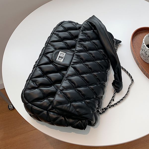 high capacity designer pu leather large crossbody bags for women 2020 women's trend handbags branded chain lux cross body bag
high capacity designer pu leather large crossbody bags for women 2020 women's trend handbags branded chain lux cross body bag
