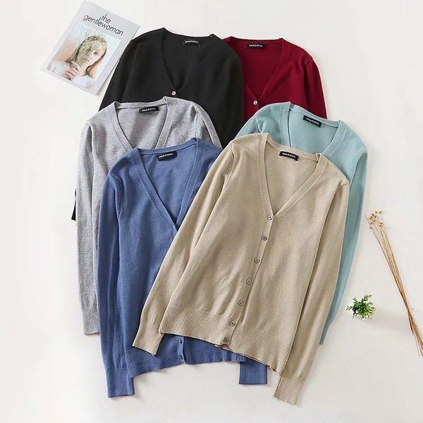 european and american style 2020 autumn new v-neck solid color casual joker knit cardigan early autumn thin coat female, White
european and american style 2020 autumn new v-neck solid color casual joker knit cardigan early autumn thin coat female, White