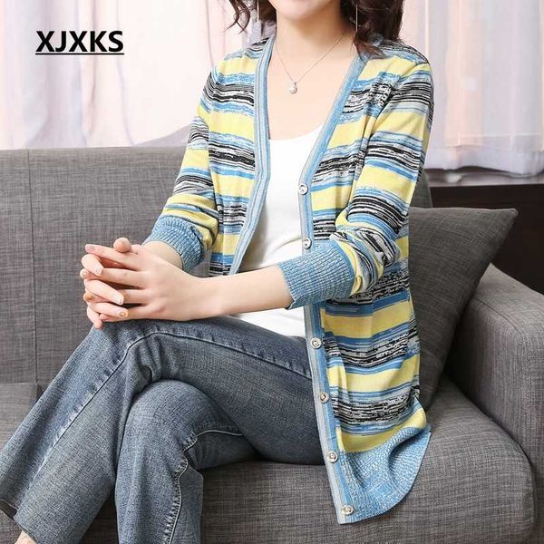xjxks casual 2021 new sell women long cardigan coat comfortable design knitted striped coloful button women cardigan sweater, White;black
xjxks casual 2021 new sell women long cardigan coat comfortable design knitted striped coloful button women cardigan sweater, White;black