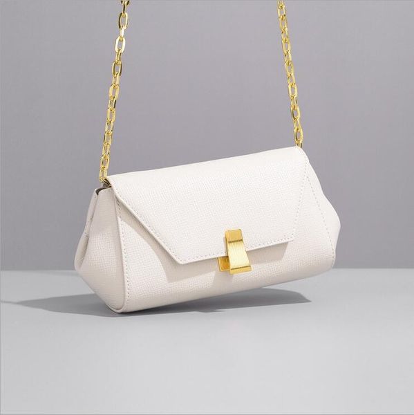 women's bag new 2020 crossbar shoulder bag four seasons leather korean fashion fashion chain hand-held underarm cow leather
women's bag new 2020 crossbar shoulder bag four seasons leather korean fashion fashion chain hand-held underarm cow leather
