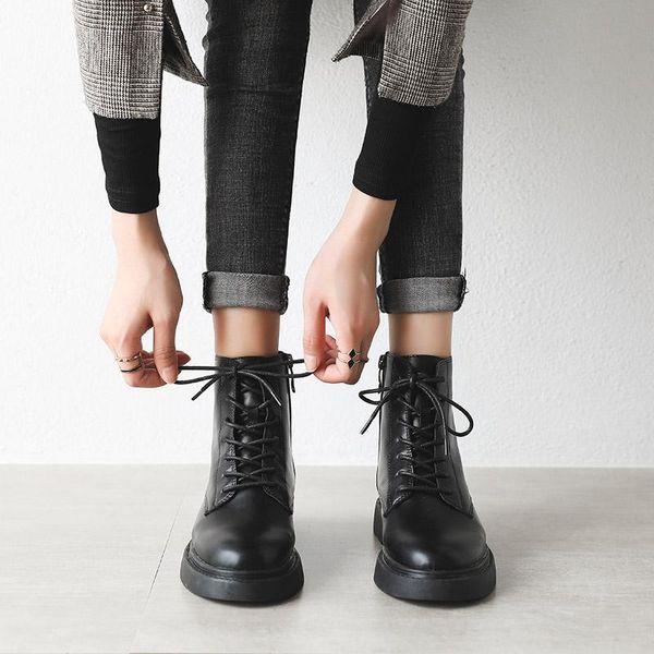 boots 2021 fashion women lady black leather lace up ankle motorcycle short tube retro flat shoes
boots 2021 fashion women lady black leather lace up ankle motorcycle short tube retro flat shoes
