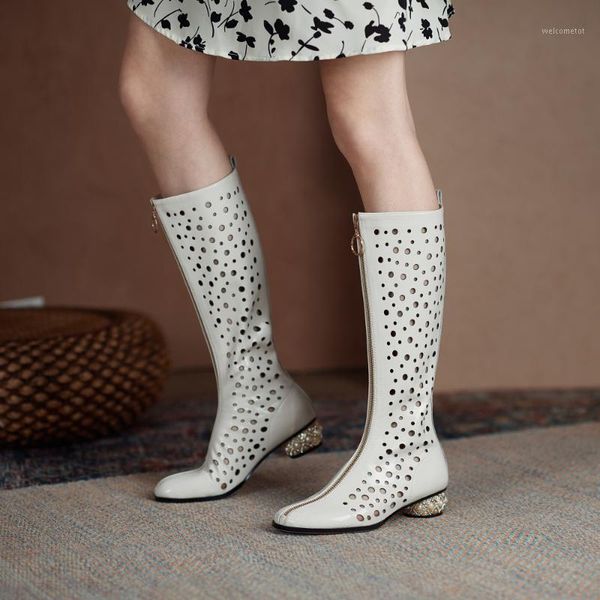 2021 new high-tube women's boots cowhide low-heel boots hole shoes fashionable and comfortable women party shoes 33-441, Black
2021 new high-tube women's boots cowhide low-heel boots hole shoes fashionable and comfortable women party shoes 33-441, Black