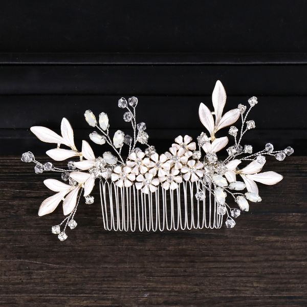crystal silver color leaf flower hair comb bridal hair accessories wedding headpiece ornaments bride jewelry handmade, Slivery;golden
crystal silver color leaf flower hair comb bridal hair accessories wedding headpiece ornaments bride jewelry handmade, Slivery;golden