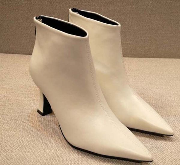 classics fashionable and exquisite womens boots high heels and genuine leather outdoors fashion boots 03 p746, Black
classics fashionable and exquisite womens boots high heels and genuine leather outdoors fashion boots 03 p746, Black