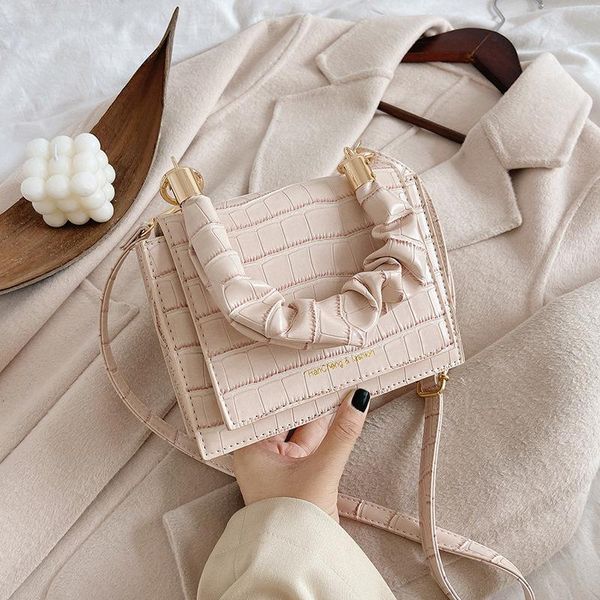 new fashion stone pattern crossbody bag trendy small soft handle handbags for women crocodile pattern designer messenger bag
new fashion stone pattern crossbody bag trendy small soft handle handbags for women crocodile pattern designer messenger bag