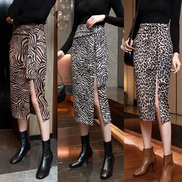 skirts 2021 autumn fashion print straight skirt women korean ladies bandage leopard woman hip package slit faldas, Black
skirts 2021 autumn fashion print straight skirt women korean ladies bandage leopard woman hip package slit faldas, Black