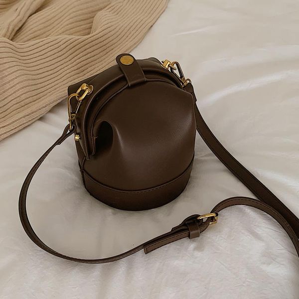 simple foreign style bucket bag female 2020 autumn and winter new style shoulder bag ins versatile web celebrity cross-body
simple foreign style bucket bag female 2020 autumn and winter new style shoulder bag ins versatile web celebrity cross-body