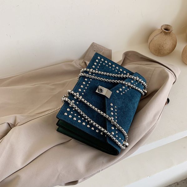scrub leather small shoulder messenger bags designer new fashion chain rivet lock crossbody bag female travel mini bag for women c1223
scrub leather small shoulder messenger bags designer new fashion chain rivet lock crossbody bag female travel mini bag for women c1223