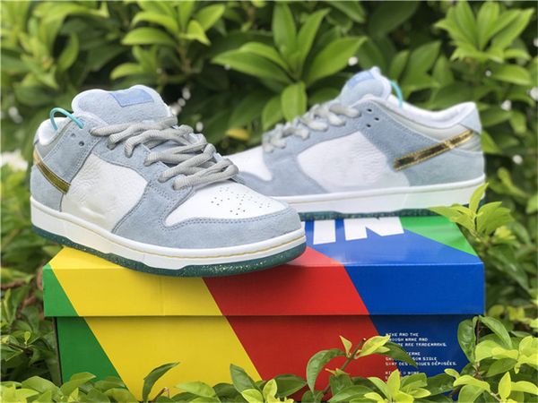 2020 authentic sean cliver x dunk sb low white psychic blue metallic gold men women skateboard shoes outdoor sneakers with original box
2020 authentic sean cliver x dunk sb low white psychic blue metallic gold men women skateboard shoes outdoor sneakers with original box