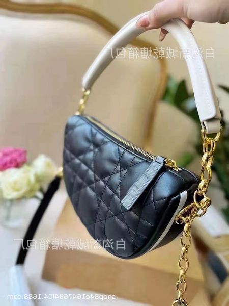 bag female 2022 spring and summer new d family crescent bag women's single shoulder diagonal sweet lingge embroidered thread hand
bag female 2022 spring and summer new d family crescent bag women's single shoulder diagonal sweet lingge embroidered thread hand