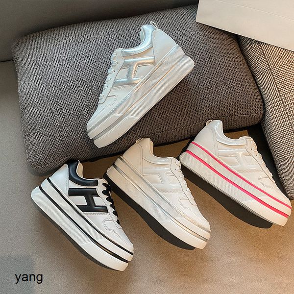 chinese restaurant yang zi same zhao wei leather muffin spring and summer heighten thick sole small white h single shoes female
chinese restaurant yang zi same zhao wei leather muffin spring and summer heighten thick sole small white h single shoes female